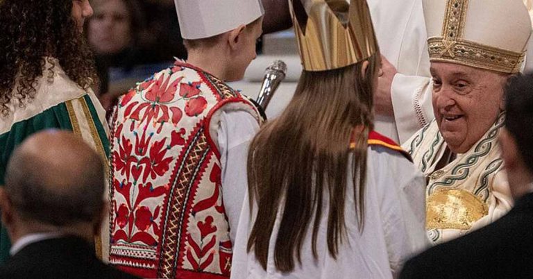 Morgen stehen die Kinder vor der Tür: Alles zur Sternsingeraktion 2025 in Haltern