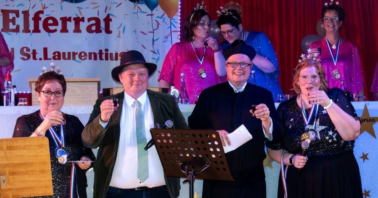 Närrische Stimmung im Pfarrheim St. Laurentius