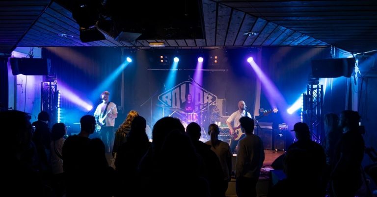 Drei Bands rockten das Trigon