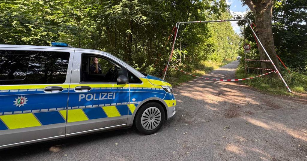 Tote Frau mit Kind in Dorsten-Holsterhausen am Wald gefunden