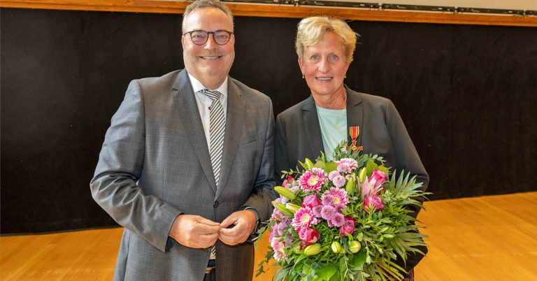 Bundesverdienstkreuz für Dr. Ulrike Bertlich: Einsatz für Klara Hospiz gewürdigt