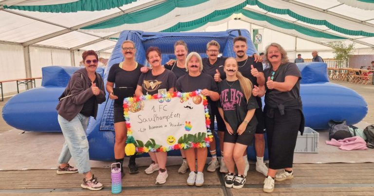 Schützenfest-Sonntag in Haltern-West mit Menschenkickern