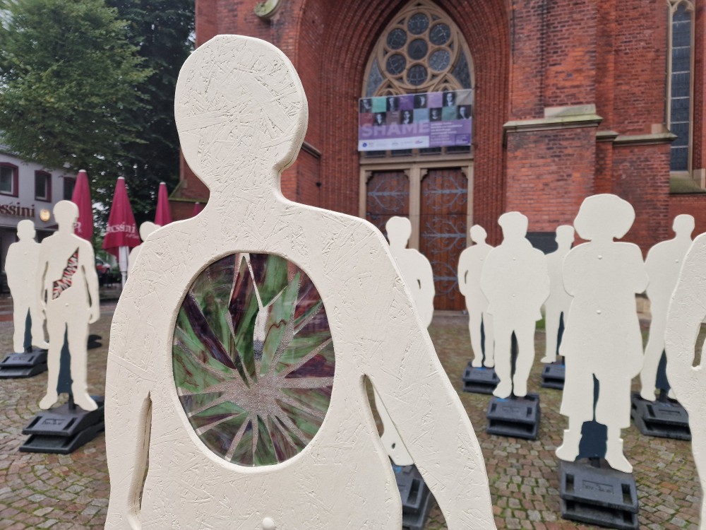 Kunstinstallation von Gabi Bücker im Rahmen der Sonderausstellung "SHAME".