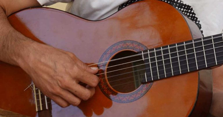 Gitarrenkonzert zum Novembergedenken