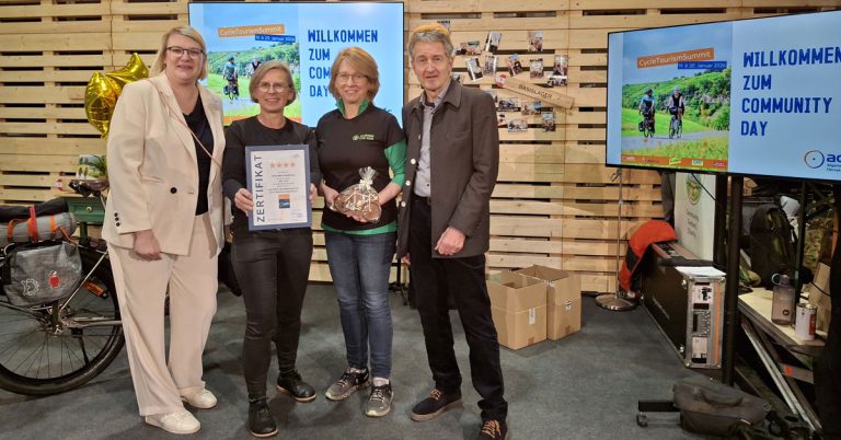 Ausgezeichnet unterwegs: Hohe Mark RadRoute glänzt weiter