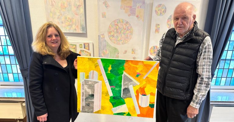 Ausstellung „Farbwild – Linienstrikt“ im Alten Rathaus