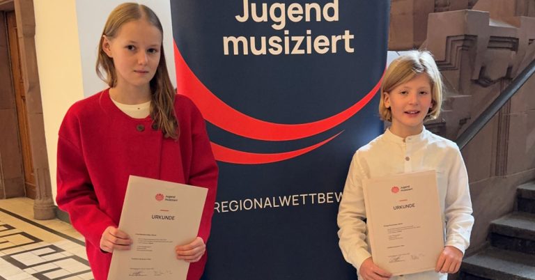 Drei erste Preise für junge Pianistinnen und Pianisten