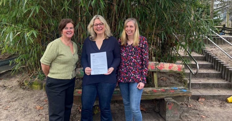 Stadtbücherei schließt neue Kooperation mit Anne-Frank-Kindergarten