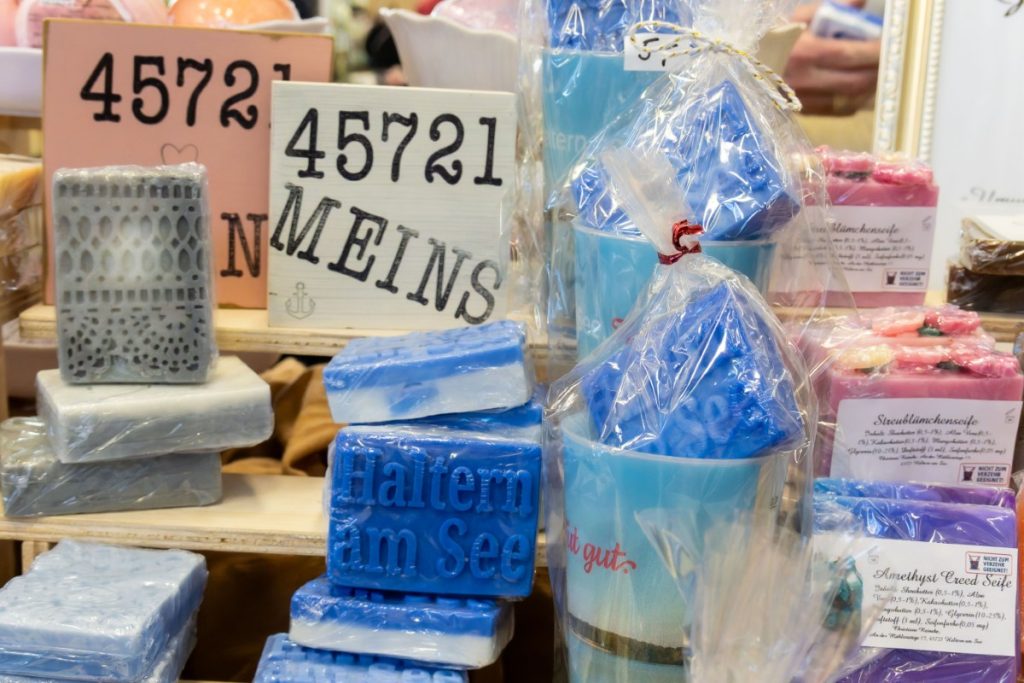 Kreativ-Vintage-Flohmarkt begeistert in der Seestadthalle