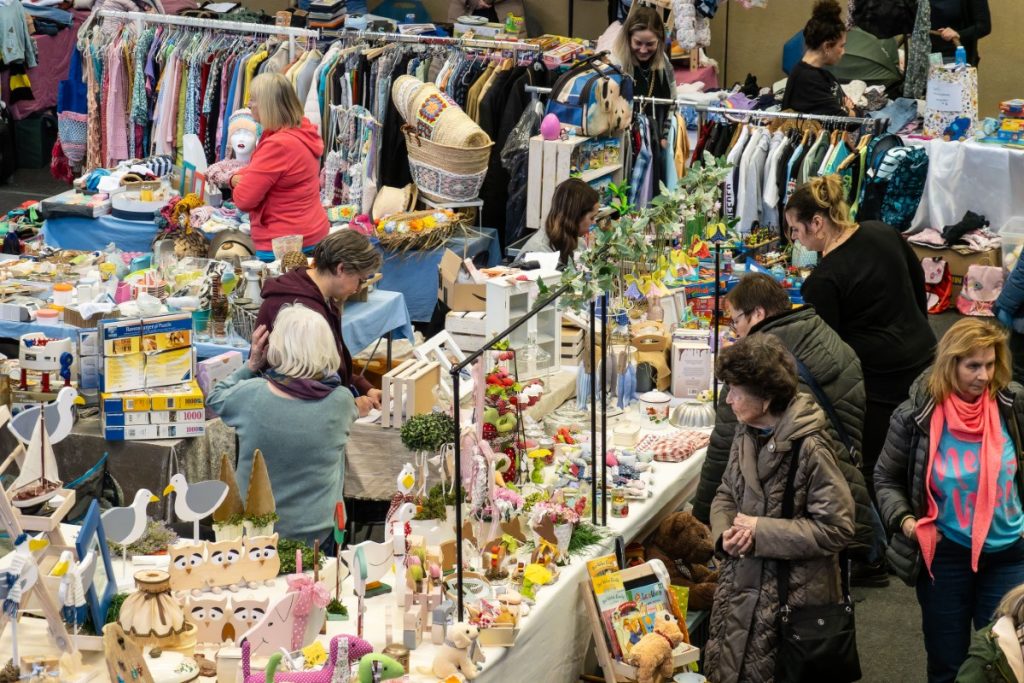 Kreativ-Vintage-Flohmarkt begeistert in der Seestadthalle