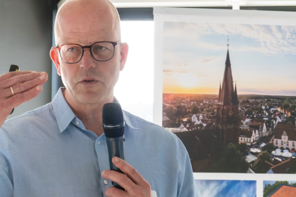 Knut Petersen von der B.A.U.M. Consult GmbH referierte über modernes betriebliches Mobilitätsmanagement