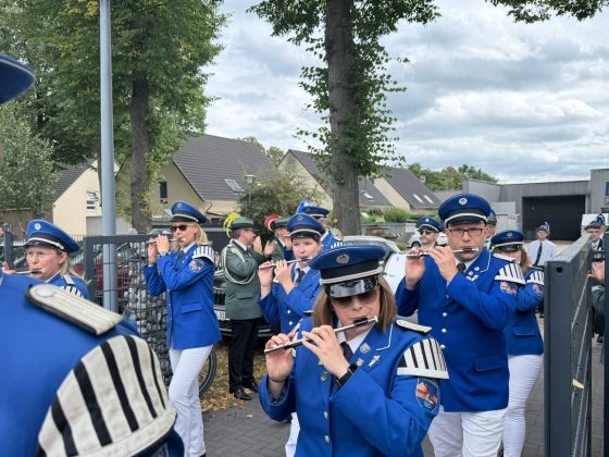 Musikzug begleitet den Festumzug beim Kindersch&uuml;tzenfest Haltern