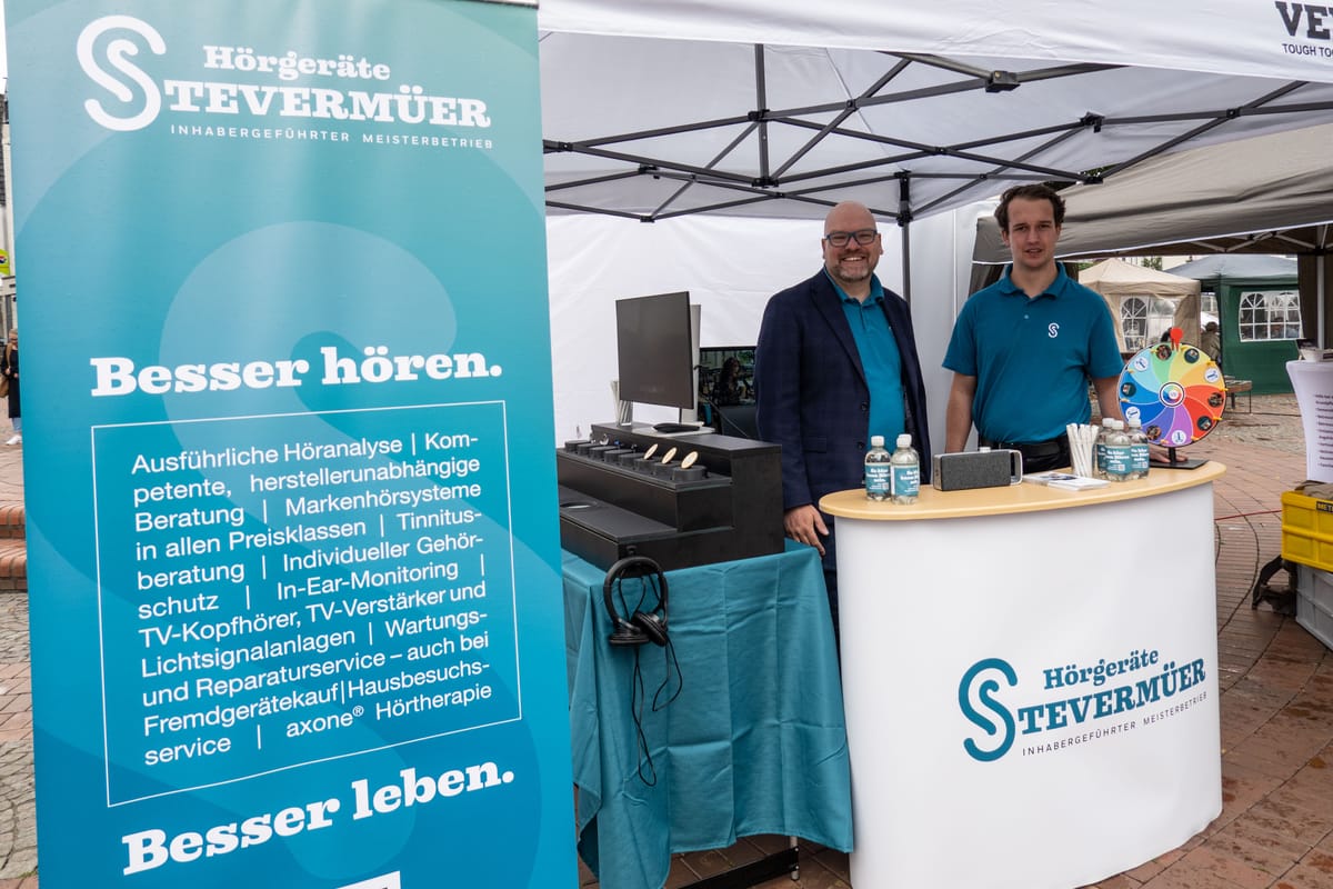 Stand von Hörgeräte Stevermüer bei der Seniorenmesse Haltern