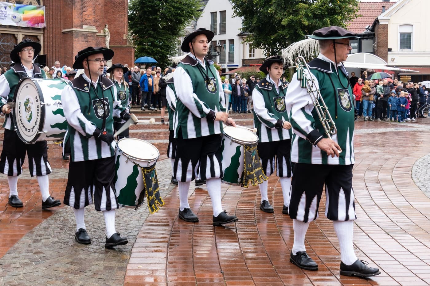 Mitglieder des Fanfarencorps Hervest-Dorsten beim Sternmarsch in Haltern